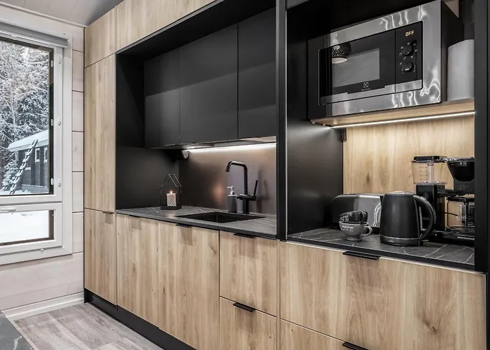 Lucky Live By Hilla ليفي