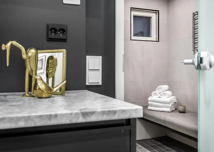 Lucky Live By Hilla * ليفي